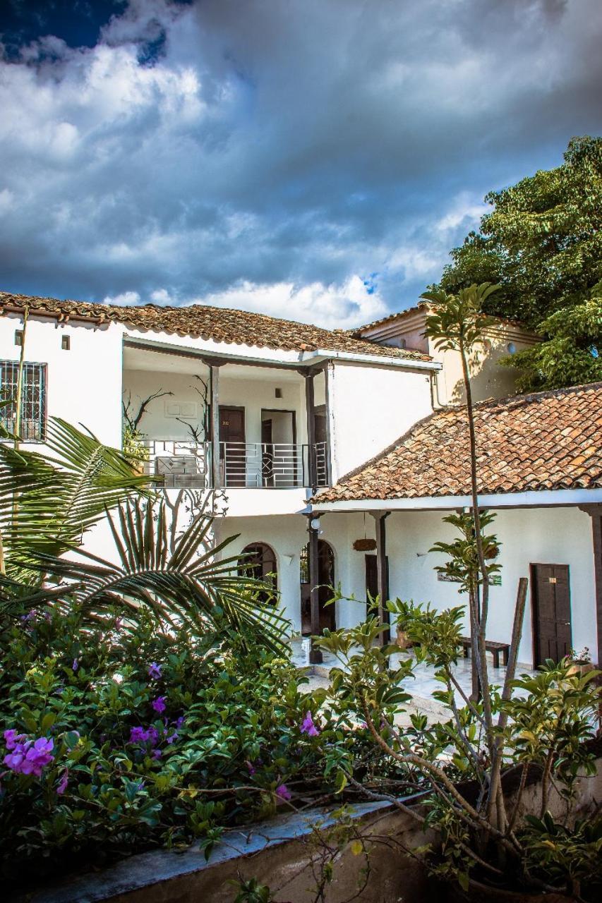 Capilla Del Sol Hotel Garzon  Exterior photo
